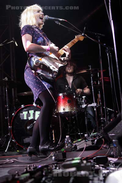 THE JOY FORMIDABLE - 2010-04-21 - PARIS - La Fleche d'Or - Rhiannon Bryan - Matt Thomas